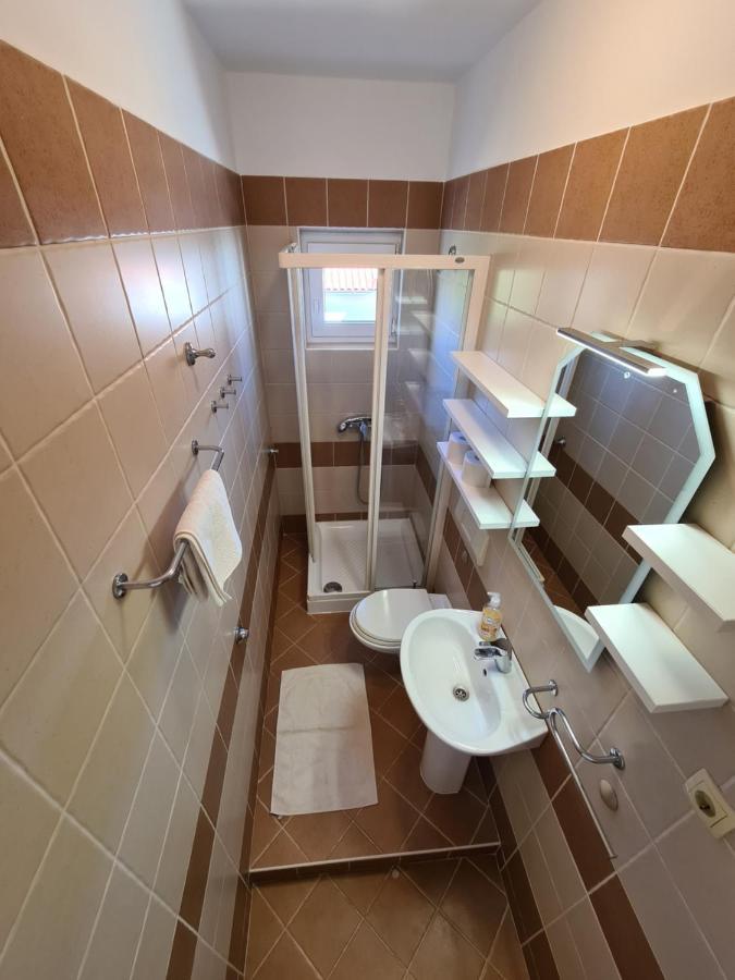Apartman Karmen Barbat na Rabu Εξωτερικό φωτογραφία
